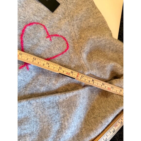 NWT Philosophy Sz S 100% Cashmere Gray Sweater With Pink Heart Design - Picture 6 of 12
